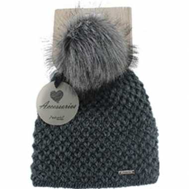 Russische gebreide beanie muts donker grijs nep bont pompon dames